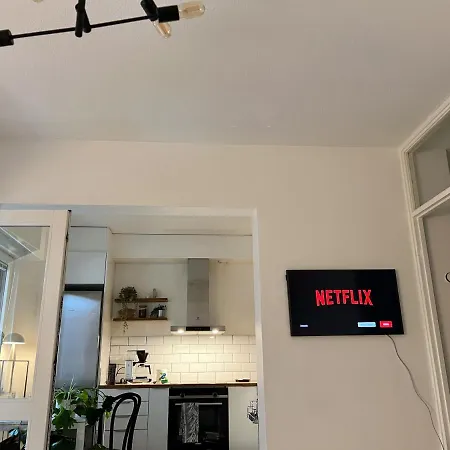 Oceanic & Trendy Two Bedroom With Free Parking Lejlighed Helsinki