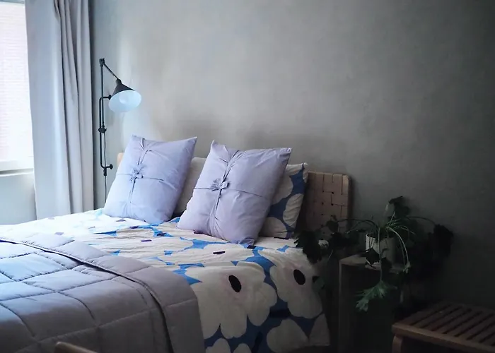 Oceanic & Trendy Two Bedroom With Free Parking