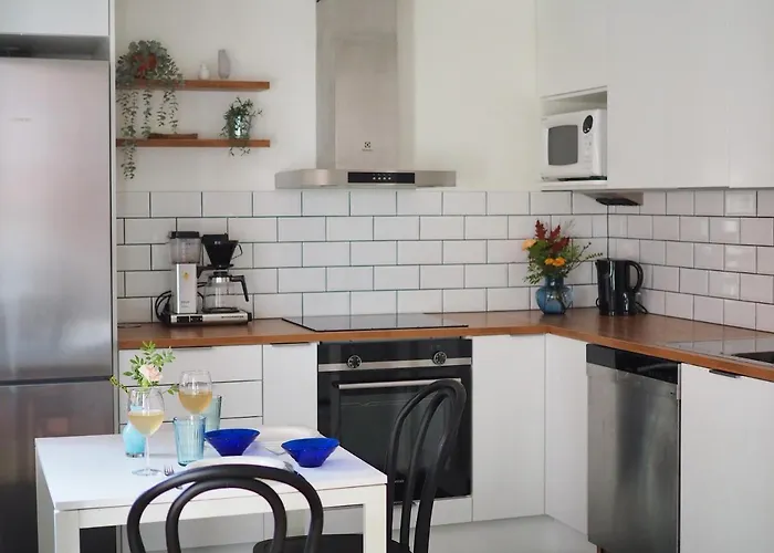 Appartement Oceanic & Trendy Two Bedroom With Free Parking