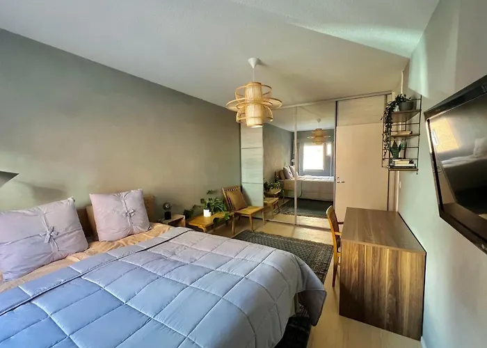 Oceanic & Trendy Two Bedroom With Free Parking Helsinki